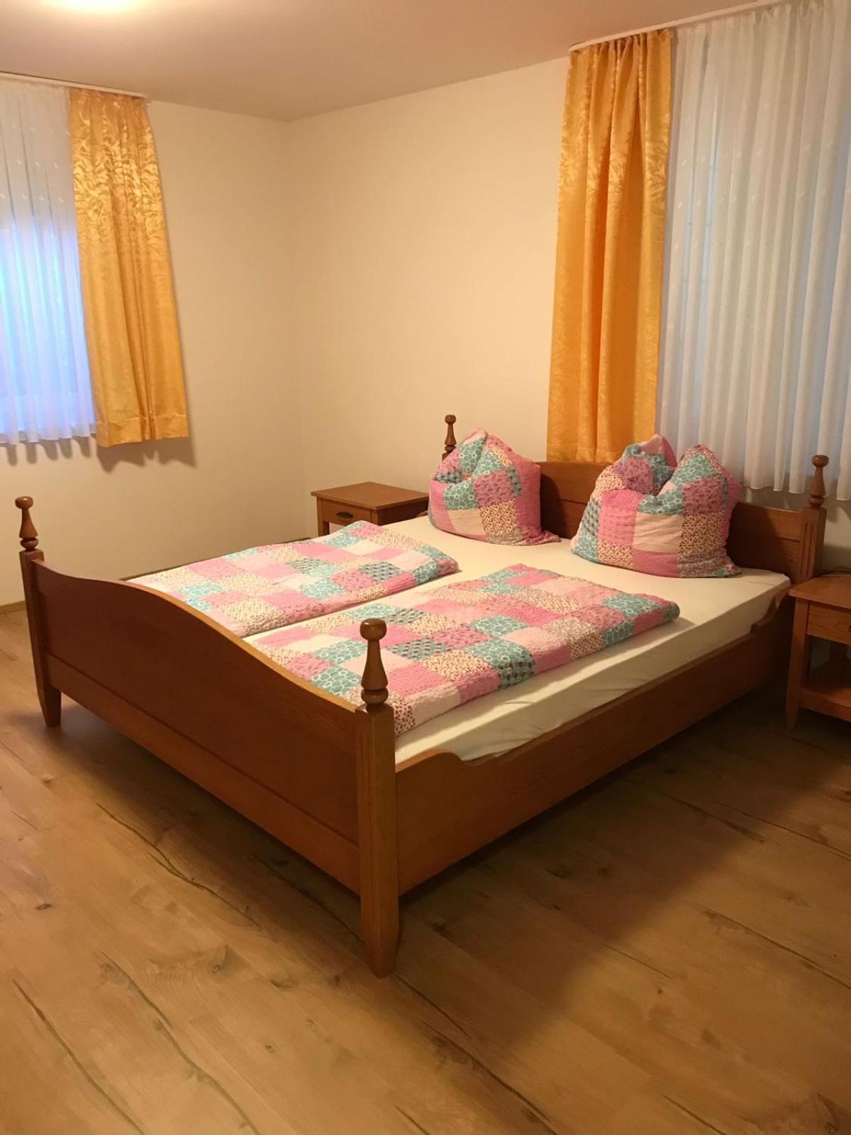 Ferienwohnungen Beckingen Екстериор снимка